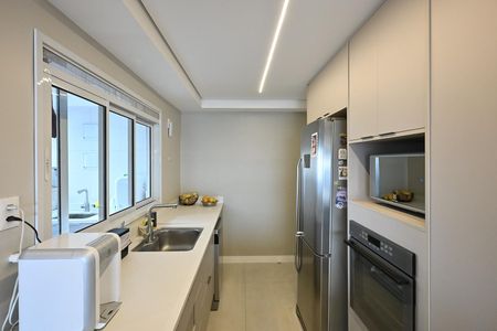 Apartamento para alugar com 127m², 3 quartos e 2 vagasCozinha