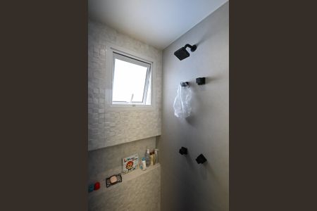 Apartamento para alugar com 127m², 3 quartos e 2 vagasChuveiro do Banheiro da Suíte 1