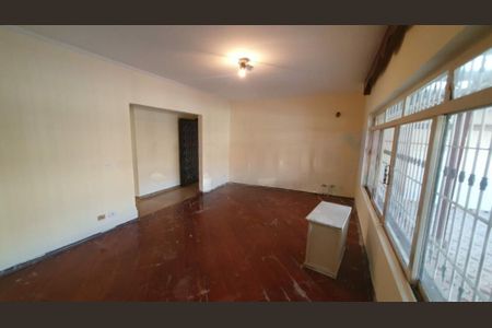 Casa à venda com 3 quartos, 175m² em Cupecê, São Paulo