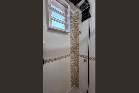 Apartamento à venda com 56m², 2 quartos e 1 vaga Apartamento à venda com 56m², 2 quartos e 1 vagaBanheiro