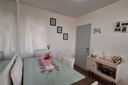 Apartamento à venda com 56m², 2 quartos e 1 vaga Apartamento à venda com 56m², 2 quartos e 1 vagaSala de Jantar