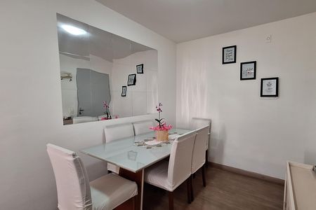 Apartamento à venda com 56m², 2 quartos e 1 vaga Apartamento à venda com 56m², 2 quartos e 1 vagaSala de Jantar
