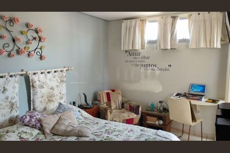 Casa à venda com 3 quartos, 100m² em Jardim Santa Cruz (Campo Grande), São Paulo