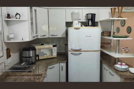 Casa à venda com 3 quartos, 100m² em Jardim Santa Cruz (Campo Grande), São Paulo