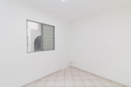 Quarto 2 de apartamento para alugar com 2 quartos, 44m² em Jardim Casa Pintada, São Paulo