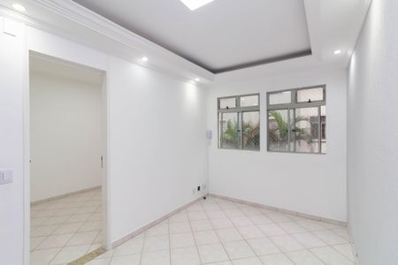 Sala de apartamento para alugar com 2 quartos, 44m² em Jardim Casa Pintada, São Paulo