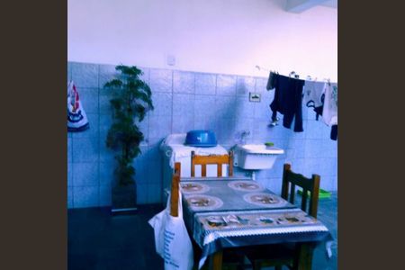Casa à venda com 3 quartos, 180m² em Vila Quintana, São Paulo