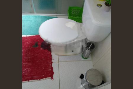 Casa à venda com 3 quartos, 180m² em Vila Quintana, São Paulo