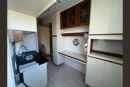Apartamento à venda com 49m², 2 quartos e 1 vaga Apartamento à venda com 49m², 2 quartos e 1 vagaCozinha