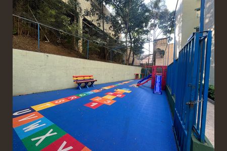 Apartamento à venda com 49m², 2 quartos e 1 vaga Apartamento à venda com 49m², 2 quartos e 1 vagaÁrea comum - Playground
