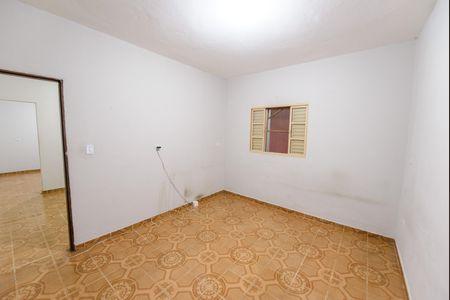 Casa para alugar com 80m², 1 quarto e 2 vagasQuarto