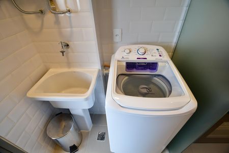 Apartamento para alugar com 66m², 2 quartos e 1 vagaÁrea de Serviço