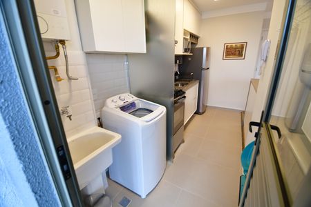 Apartamento para alugar com 66m², 2 quartos e 1 vagaÁrea de Serviço