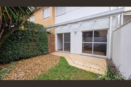 Casa de condomínio para alugar com 170m², 3 quartos e 2 vagasQuintal 