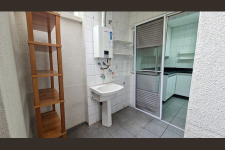 Casa de condomínio para alugar com 170m², 3 quartos e 2 vagasÁrea de Serviço