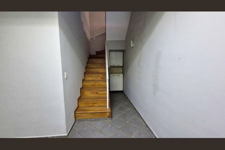 Casa de condomínio para alugar com 170m², 3 quartos e 2 vagasAndar de baixo
