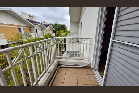 Casa de condomínio para alugar com 170m², 3 quartos e 2 vagasVaranda
