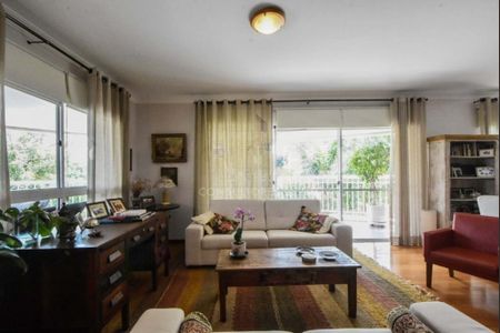 Apartamento à venda com 4 quartos, 246m² em Vila Sofia, São Paulo