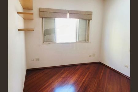 Casa à venda com 3 quartos, 176m² em Vila Mascote, São Paulo