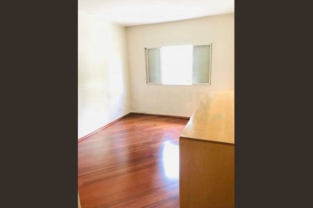 Casa à venda com 176m², 3 quartos e 4 vagas