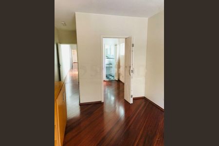 Casa à venda com 176m², 3 quartos e 4 vagas