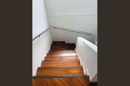 Casa à venda com 176m², 3 quartos e 4 vagas
