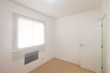 Quarto 1 de apartamento para alugar com 2 quartos, 40m² em Guaratiba, Rio de Janeiro