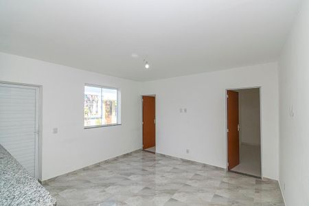 Sala de casa de condomínio para alugar com 2 quartos, 55m² em Olaria, Rio de Janeiro