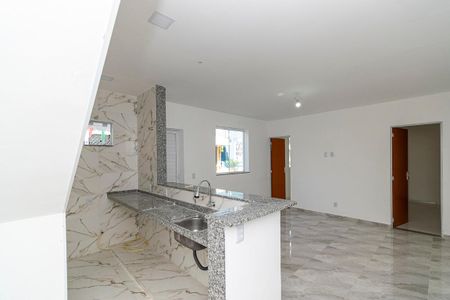 Casa de condomínio para alugar com 55m², 2 quartos e sem vaga Casa de condomínio para alugar com 55m², 2 quartos e sem vagaCozinha
