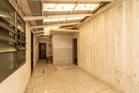 Casa à venda com 99m², 3 quartos e 2 vagas Casa à venda com 99m², 3 quartos e 2 vagasVaranda