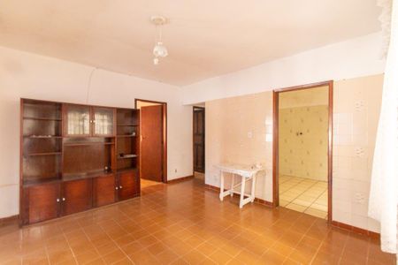 Casa à venda com 99m², 3 quartos e 2 vagas Casa à venda com 99m², 3 quartos e 2 vagasSala