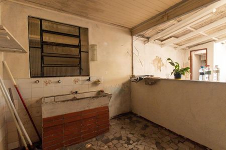 Casa à venda com 99m², 3 quartos e 2 vagas Casa à venda com 99m², 3 quartos e 2 vagasServiço