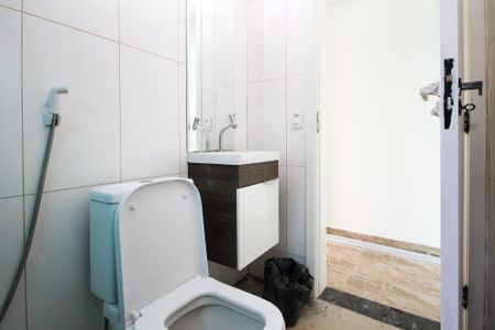 Casa de condomínio para alugar com 225m², 3 quartos e 2 vagas Casa de condomínio para alugar com 225m², 3 quartos e 2 vagasBanheiro Quartos