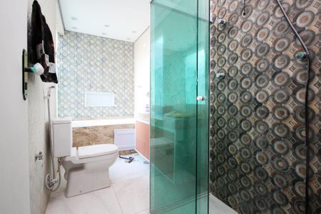 Casa de condomínio para alugar com 225m², 3 quartos e 2 vagas Casa de condomínio para alugar com 225m², 3 quartos e 2 vagasBanheiro Suíte