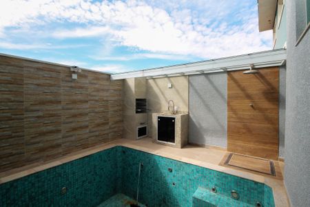 Casa de condomínio para alugar com 225m², 3 quartos e 2 vagas Casa de condomínio para alugar com 225m², 3 quartos e 2 vagasChurrasqueira