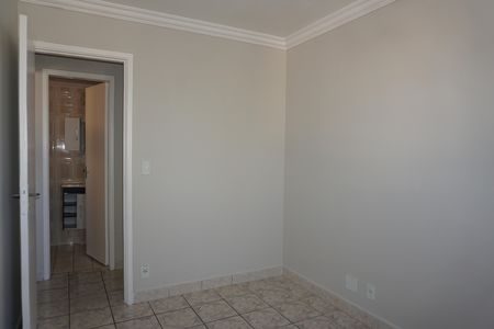 Quarto 1 de apartamento para alugar com 2 quartos, 54m² em Jardim Dom José, Embu das Artes