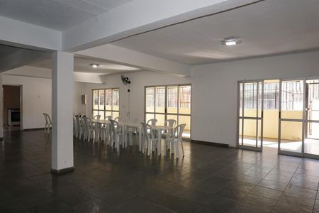 Apartamento para alugar com 54m², 2 quartos e 1 vagaÁrea comum - Salão de festas