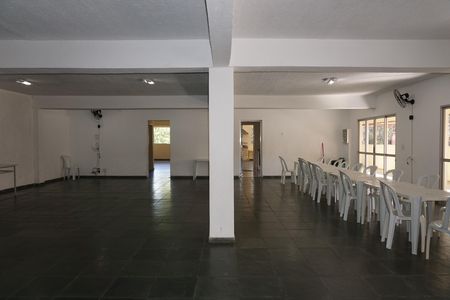 Apartamento para alugar com 54m², 2 quartos e 1 vagaÁrea comum - Salão de festas