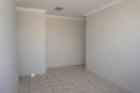 Sala de apartamento para alugar com 2 quartos, 54m² em Jardim Dom José, Embu das Artes