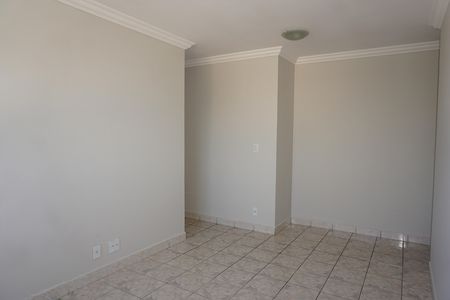 Sala de apartamento para alugar com 2 quartos, 54m² em Jardim Dom José, Embu das Artes