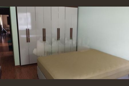 Casa à venda com 157m², 3 quartos e 2 vagas