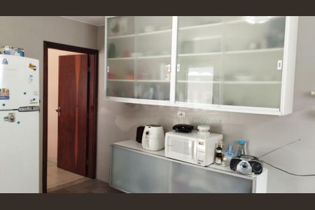 Casa à venda com 157m², 3 quartos e 2 vagas