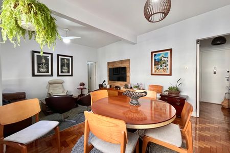 Sala  de apartamento à venda com 2 quartos, 80m² em Copacabana, Rio de Janeiro