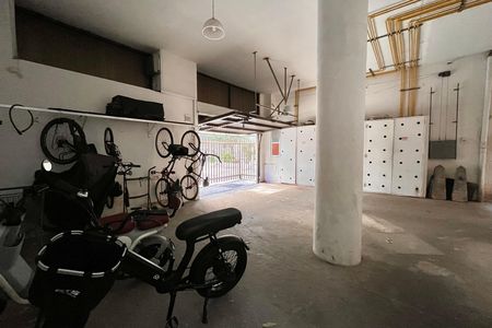 Apartamento à venda com 80m², 2 quartos e 1 vaga Apartamento à venda com 80m², 2 quartos e 1 vagaBicicletário