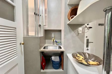Apartamento à venda com 80m², 2 quartos e 1 vaga Apartamento à venda com 80m², 2 quartos e 1 vagaÁrea de Serviço