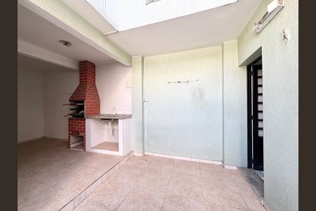 Casa à venda com 150m², 3 quartos e 1 vaga Casa à venda com 150m², 3 quartos e 1 vagaQuintal