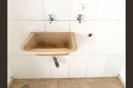 Casa à venda com 150m², 3 quartos e 1 vaga Casa à venda com 150m², 3 quartos e 1 vagaTanque