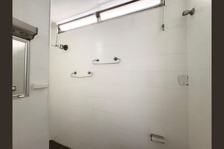 Casa à venda com 150m², 3 quartos e 1 vaga Casa à venda com 150m², 3 quartos e 1 vagaBanheiro