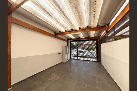 Casa à venda com 150m², 3 quartos e 1 vaga Casa à venda com 150m², 3 quartos e 1 vagaGaragem