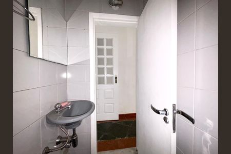 Casa à venda com 150m², 3 quartos e 1 vaga Casa à venda com 150m², 3 quartos e 1 vagaLavabo